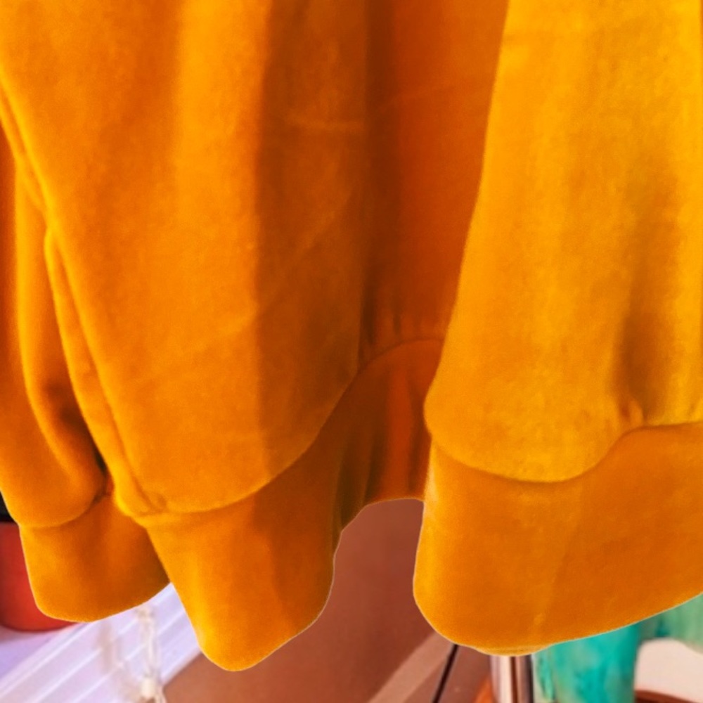 mustard orange velour velvety oversized pullover sweater 🔮 - Picture 5 of 8
